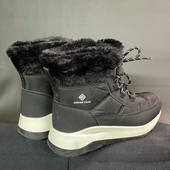 Dream Pairs Women Short Ankle Faux Fur Lined Lace Up Waterproof Snow Boots sz 6 - Picture 1 of 6